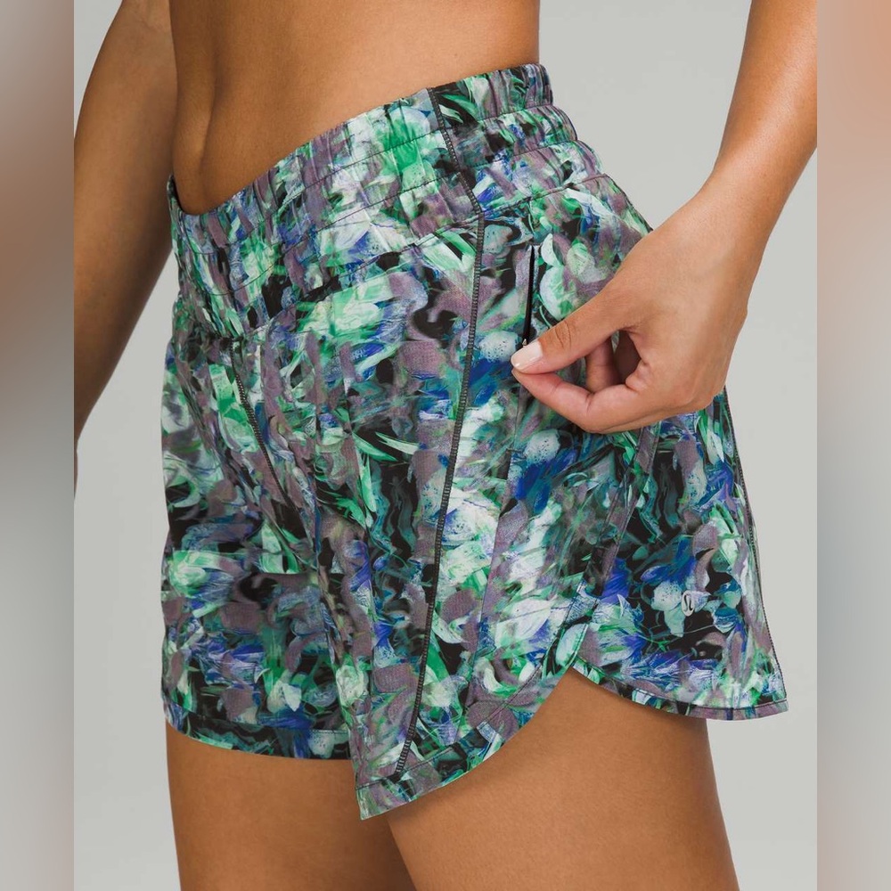 LULULEMON Track That 5" Short Rapid Flourish Multi Size 4 - Picture 4 of 14